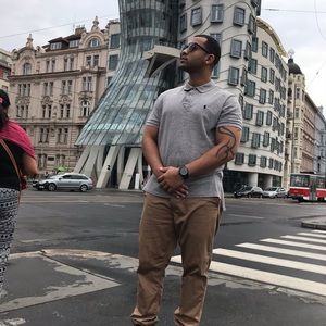 Meet your Posher, Quincy